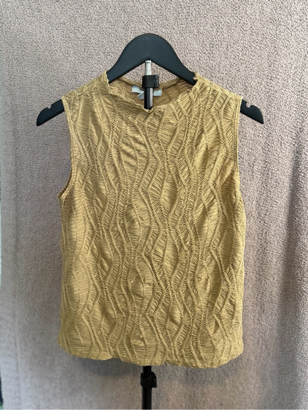 Nine West Women’s Small Mustard Gold Textured Sleeveless Top